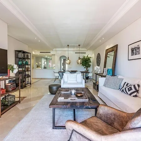 The Sapphire Hideaway *