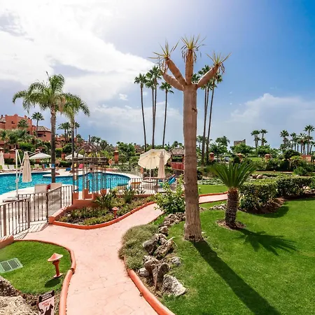 The Sapphire Hideaway Апартаменты Эстепона