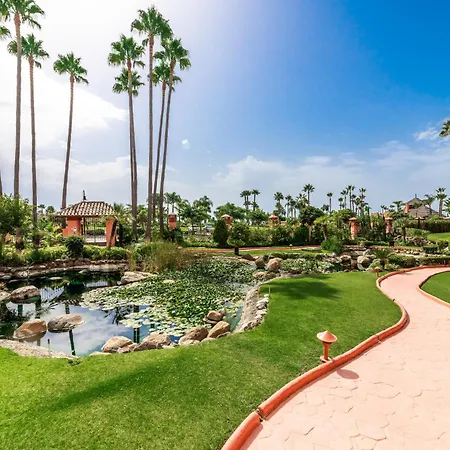 The Sapphire Hideaway Апартаменты