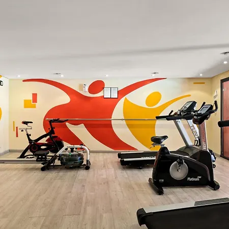 The Sapphire Hideaway * 埃斯特波纳