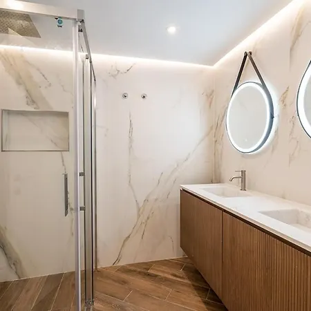 The Sapphire Hideaway *